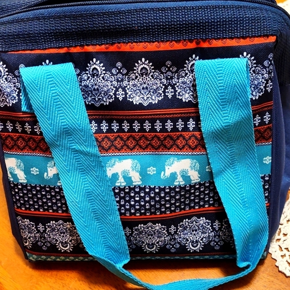 NWOT Igloo lunch bag - Picture 3 of 5